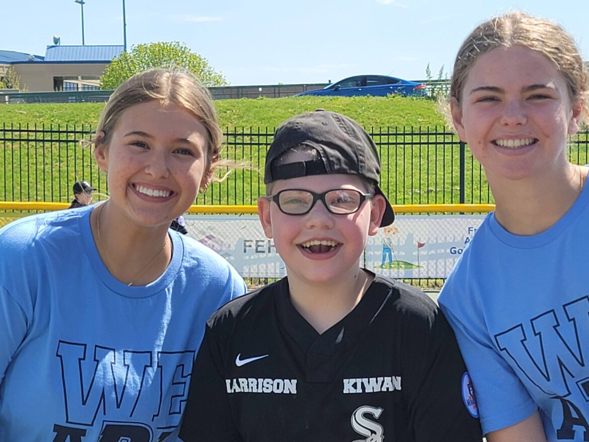 Kiwanis Miracle League Player and Buddies